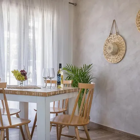 Diana 4* ترابيزاكي