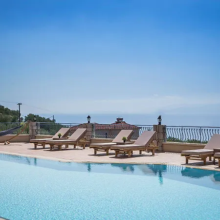 Diana Aparthotel 4*