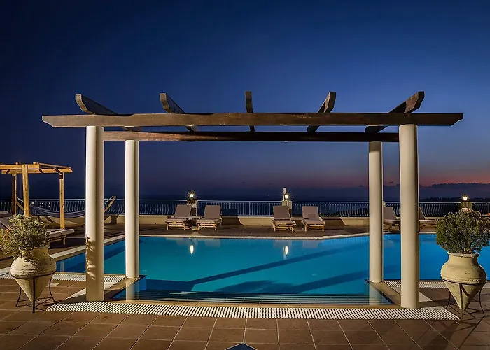 Diana Трапезаки